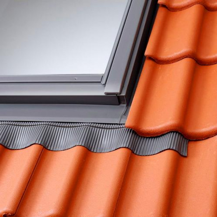 Оклад Velux WoodLine EWR 0000 CR04 55х98 для профилированных кровельных материалов
